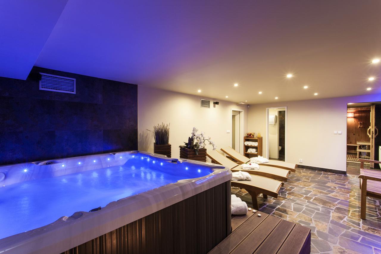 Hotel Premier- Adults Only Bedrichov  Bagian luar foto